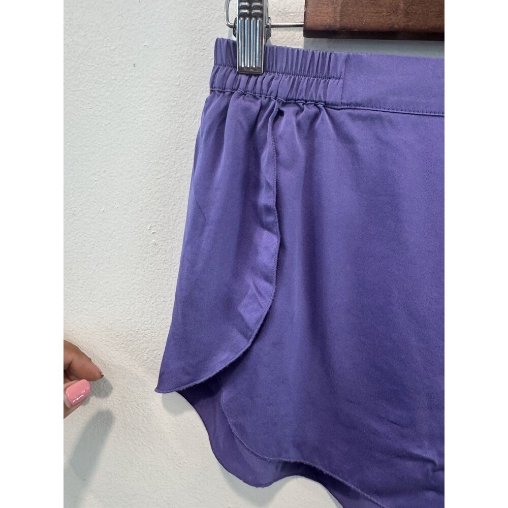 Lunya Washable Silk Satin Tulip Ruffle Overlay Lounge Pajama Shorts Purple Small - Picture 3 of 7